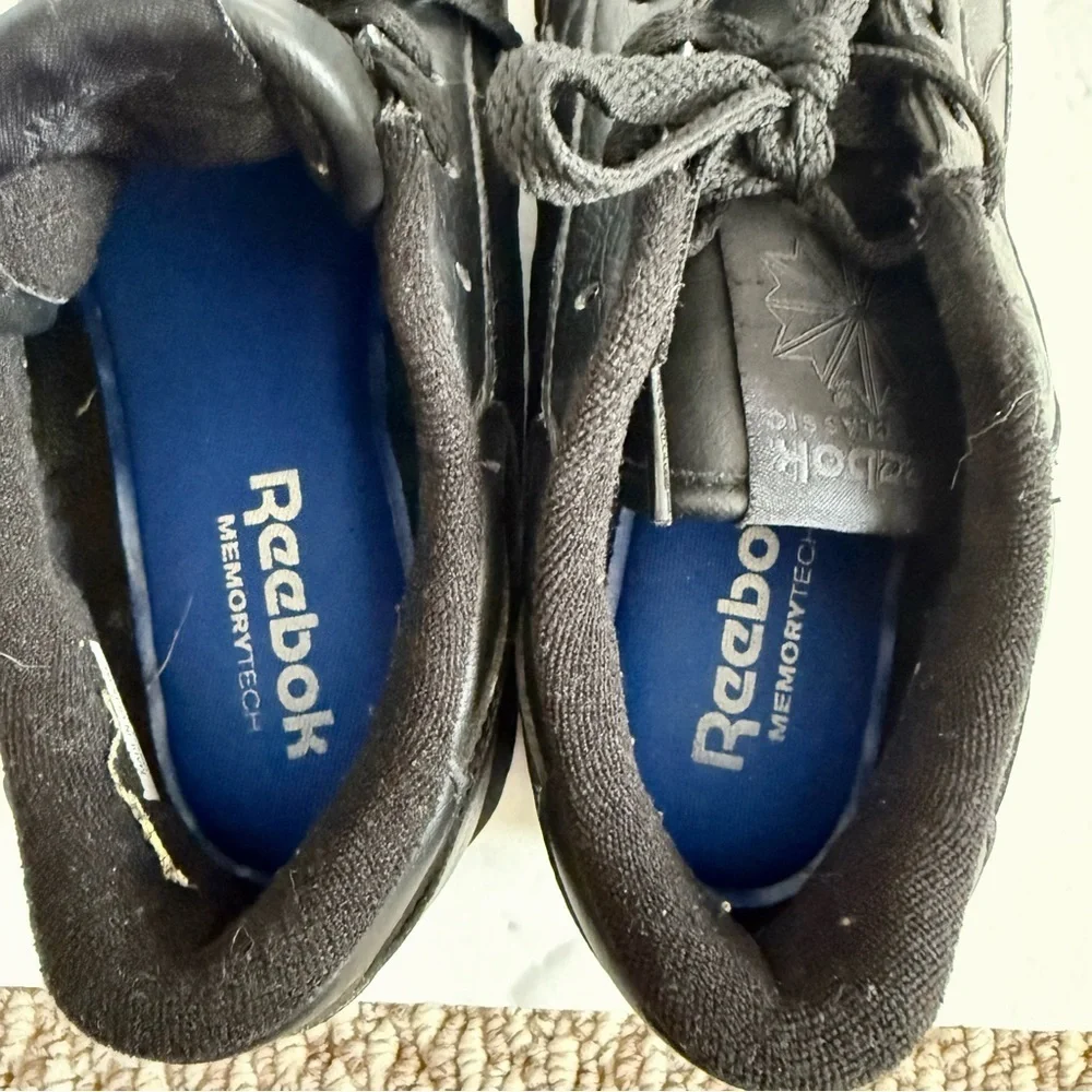 Reebok Black Athletic Sneakers with Cushioned Sole